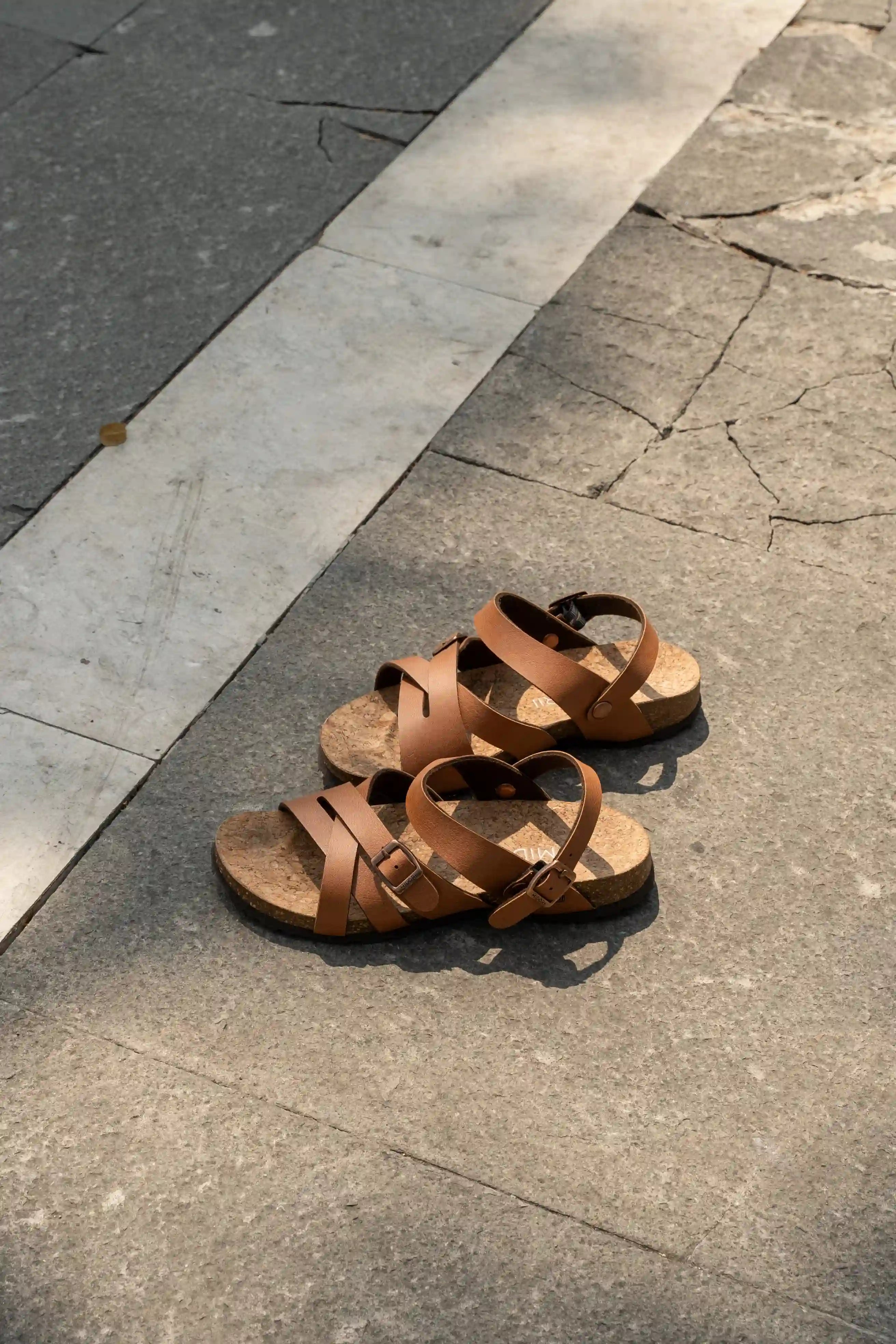 Cork Footbed Sandals: Benefits, Pros and Cons for Indian Feet