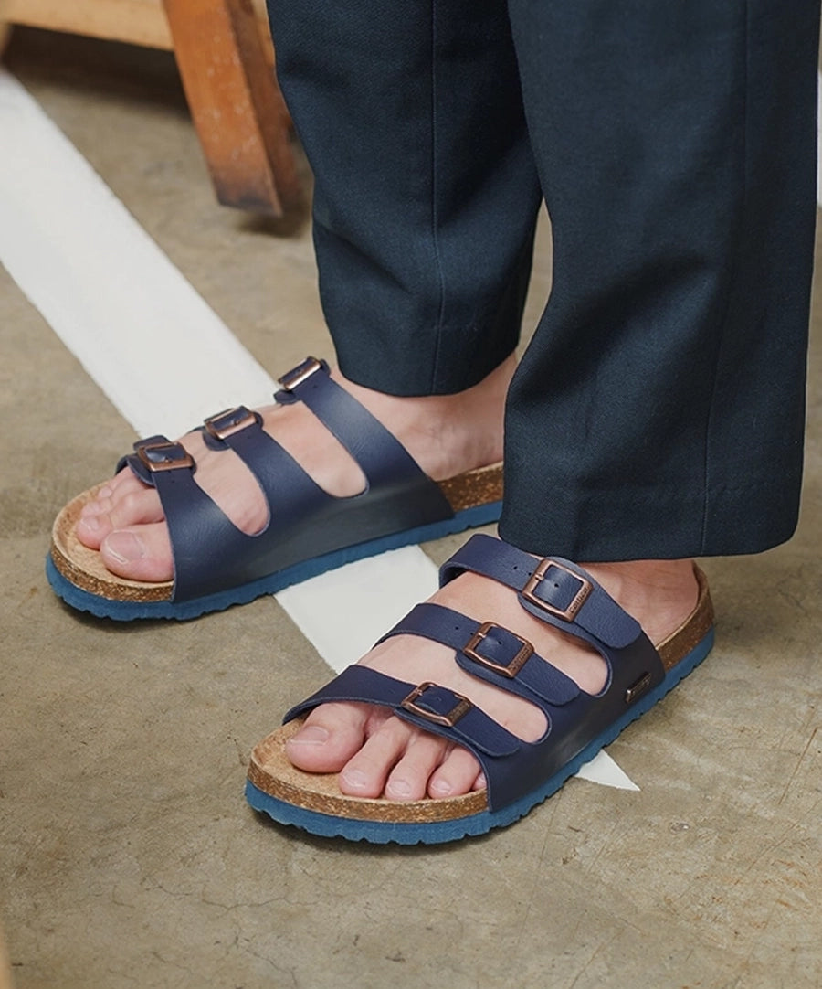 Palau Slides - Main Image